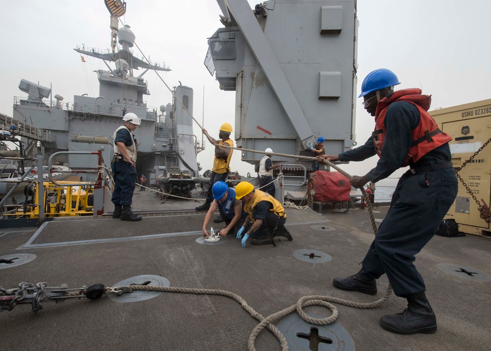 Crane Operations Aboard USS Harper's Ferry