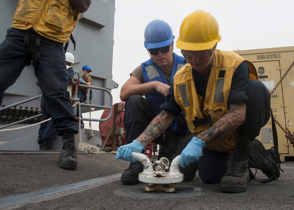 Crane Operations Aboard USS Harper's Ferry