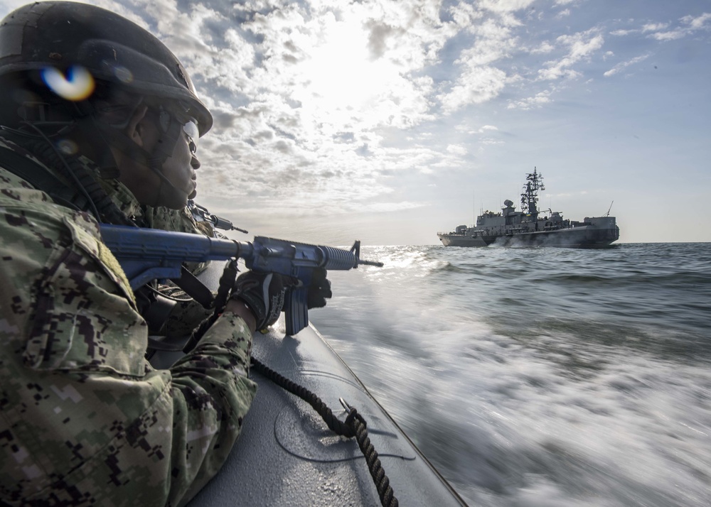 USS Carney (DDG 64)