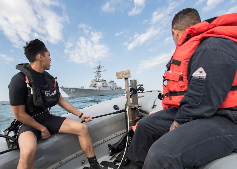 USS Carney (DDG 64)