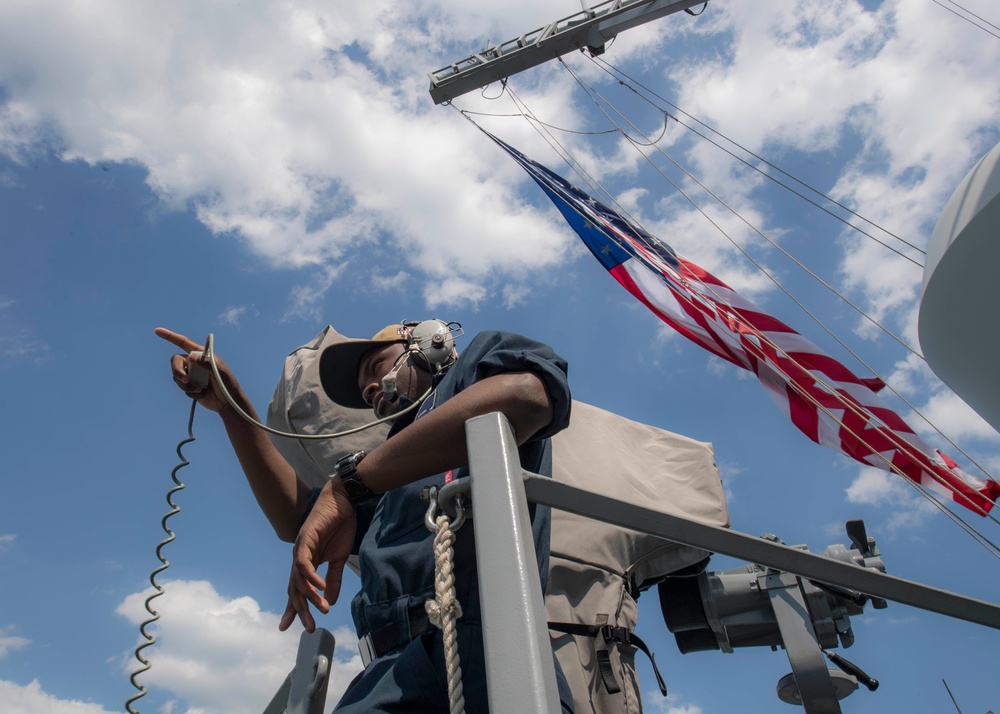 USS Carney (DDG 64)