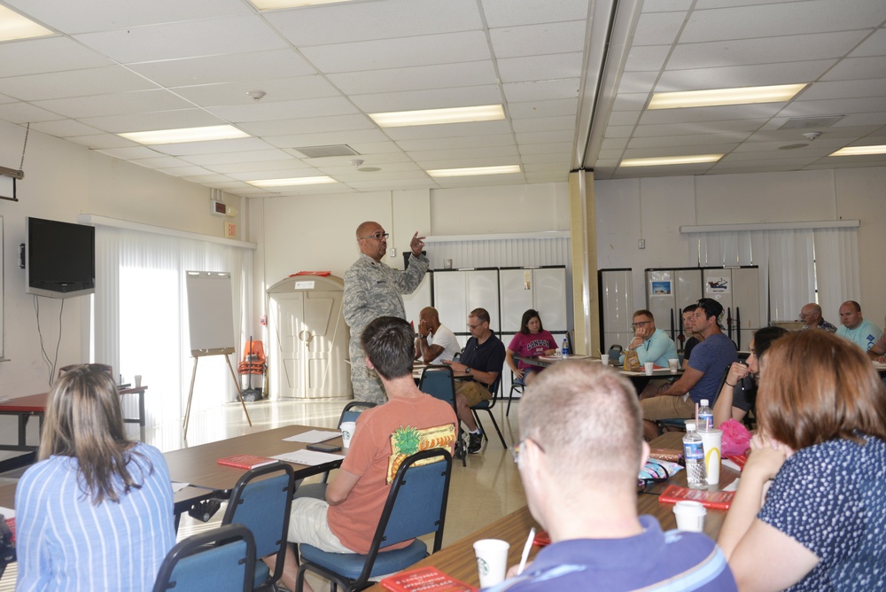 Chaplains host training for Volunteer Airmen in Hawaii