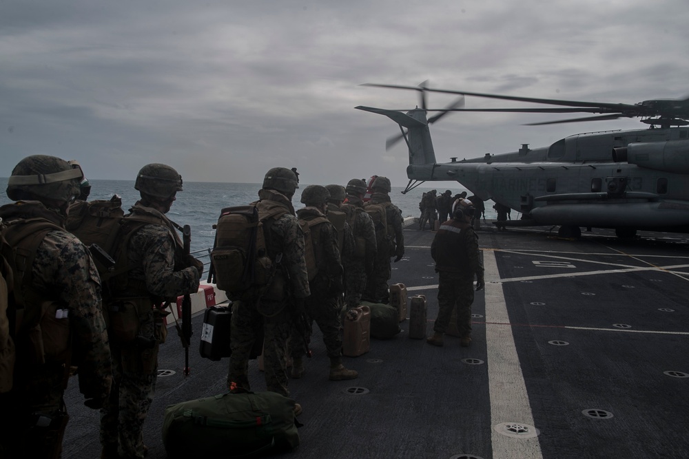 31st MEU conducts simulated embassy reinforcement
