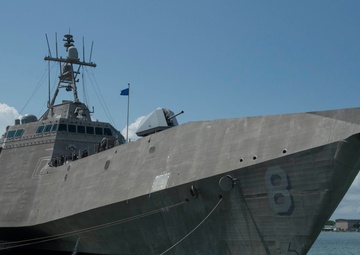 USS Montgomery Arrives in Singapore