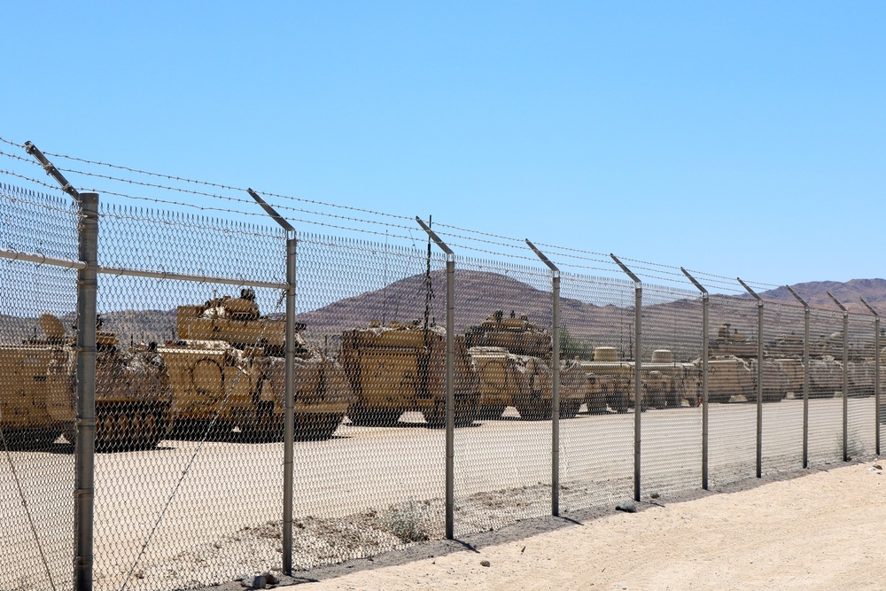 1-113th Field Artillery Soldiers conduct calibration at the National Training Center