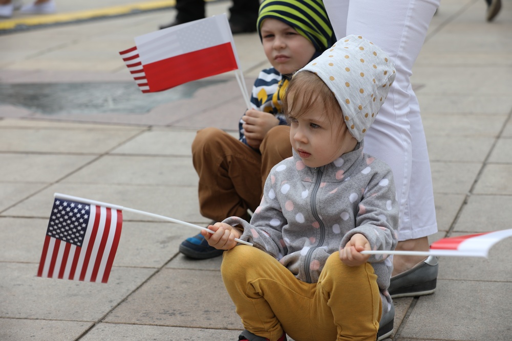 U.S. Soldiers participate in Freedom Festival