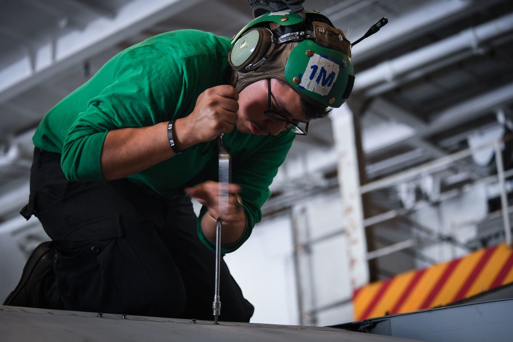 USS Theodore Roosevelt (CVN 71)