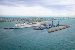 USNS Comfort provides medical care to Manta, Ecuador