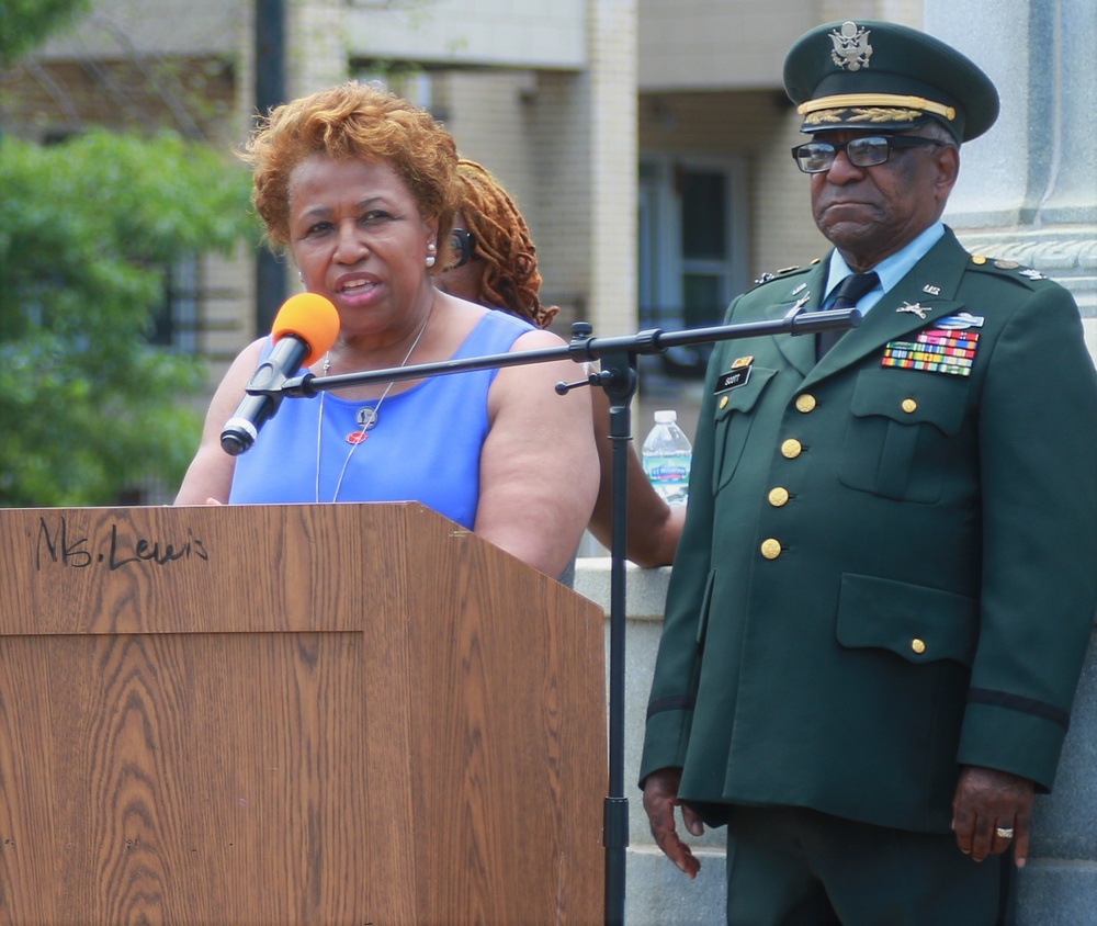 Monument Dedication Honors Illinois National Guard's Famed 8th Infantry Regiment