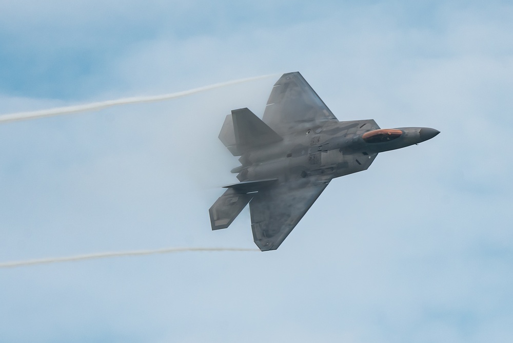 F-22 Lights up the 4th of July