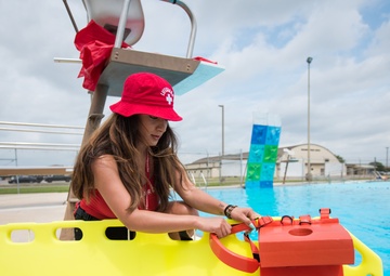 JBSA-Lackland lifeguards save Airman