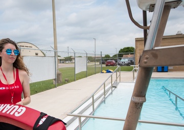 JBSA-Lackland lifeguards save Airman