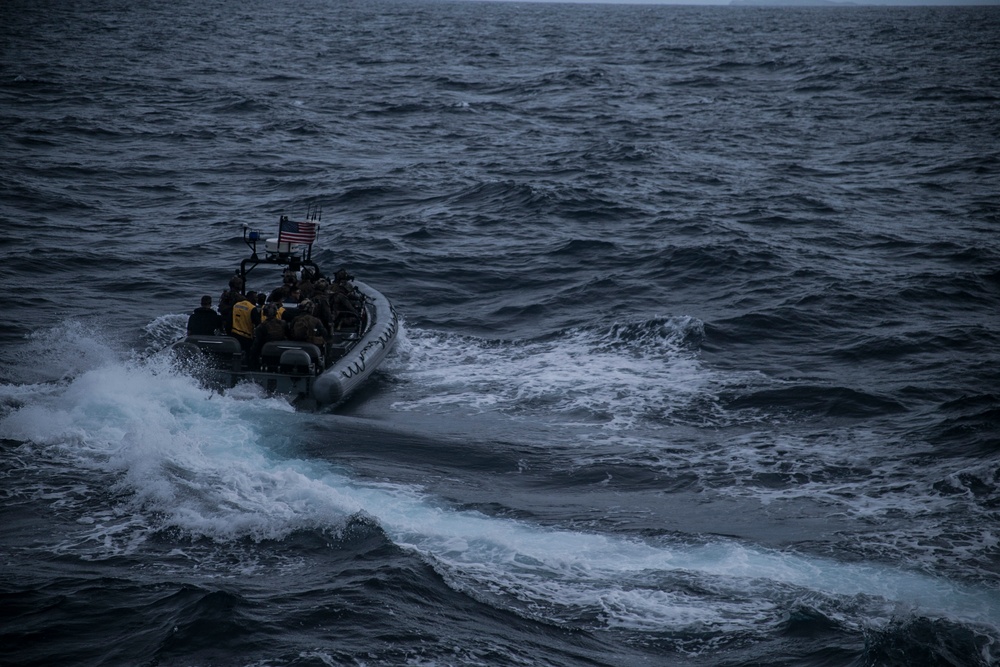 USS Green Bay provides support during 31st MEU VBSS