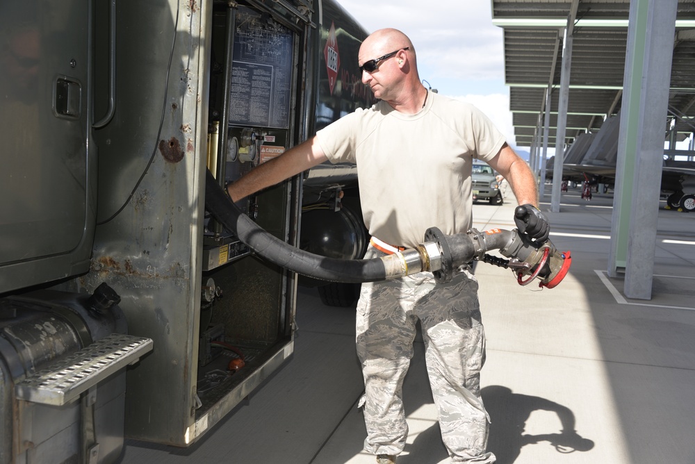 Volunteer Airmen train in Hawaii