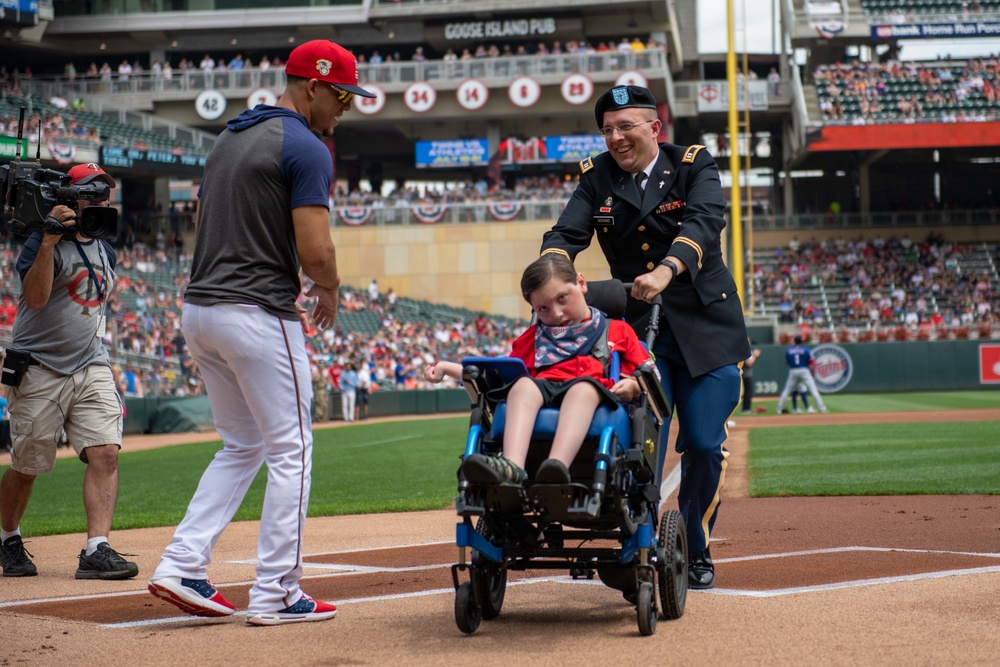 Minnesota Twins Armed Forces Appreciation Day 2019