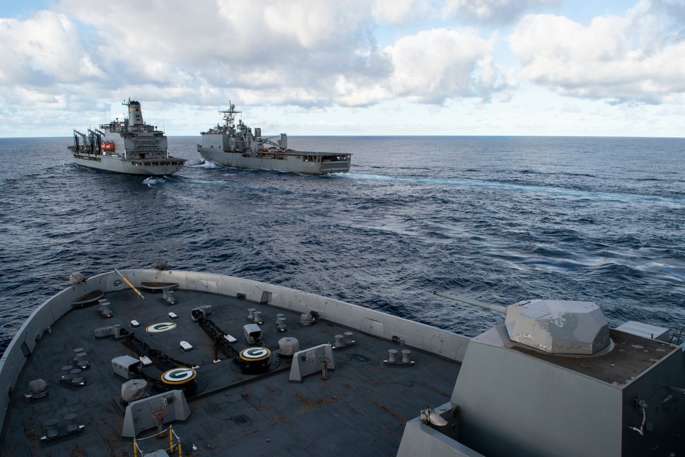 USS Green Bay (LPD 20) Replenishment-at-sea