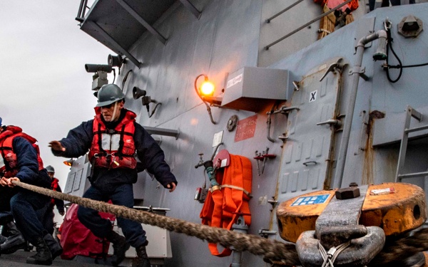 USS Michael Murphy and CNS Araucano Conduct RAS During Teamwork South