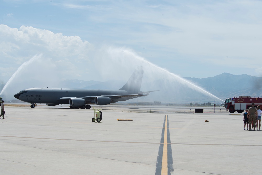 Col. Daniel Boyack completes fini-flight