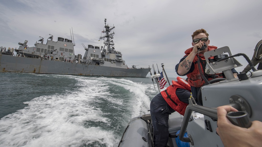 USS Carney (DDG 64)