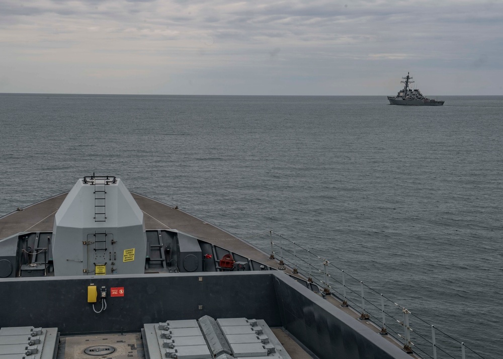 USS Carney (DDG 64)