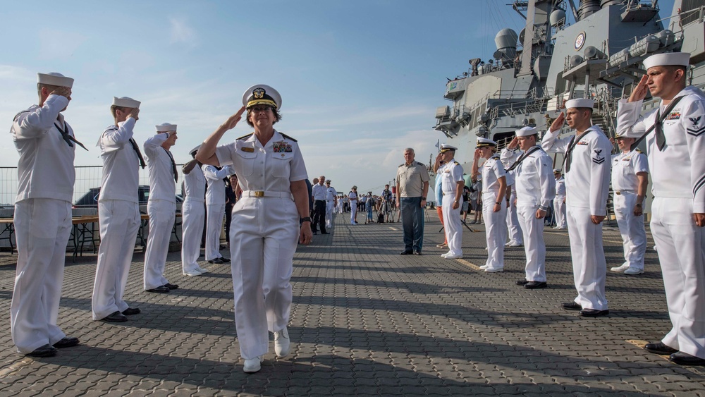 USS Carney (DDG 64)