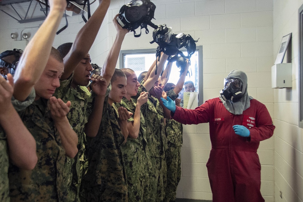 DVIDS - Images - NROTC New Student Indoc - CBR Training [Image 5 of 7]