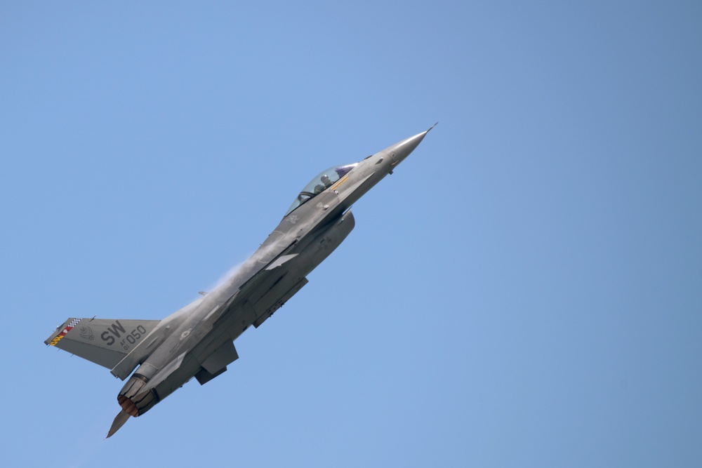 F-16 VDT goes coastal