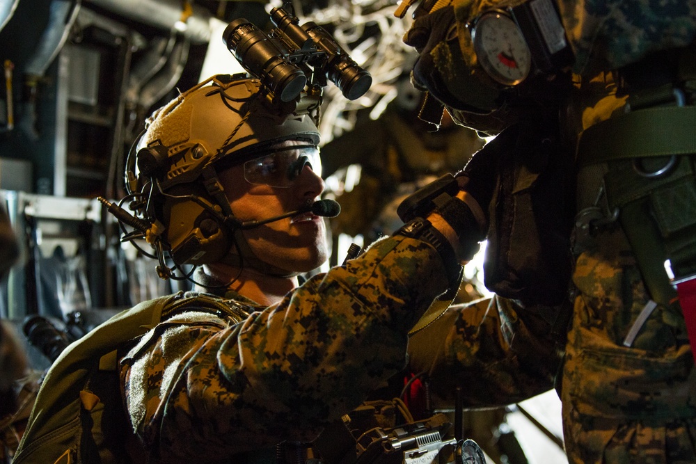31st MEU Marines conduct HALO insert into Shoalwater Bay Training Area