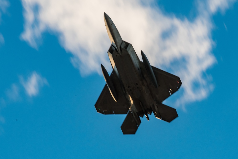 F-22s arrive at Talisman Sabre 19