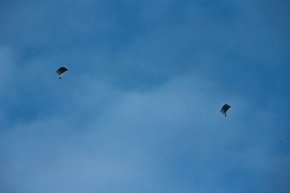 31st MEU Marines conduct HALO insert into Shoalwater Bay Training Area