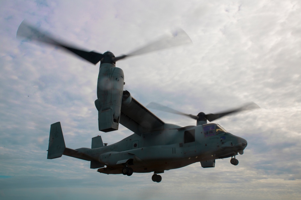 31st MEU conducts flight operations aboard USS Wasp