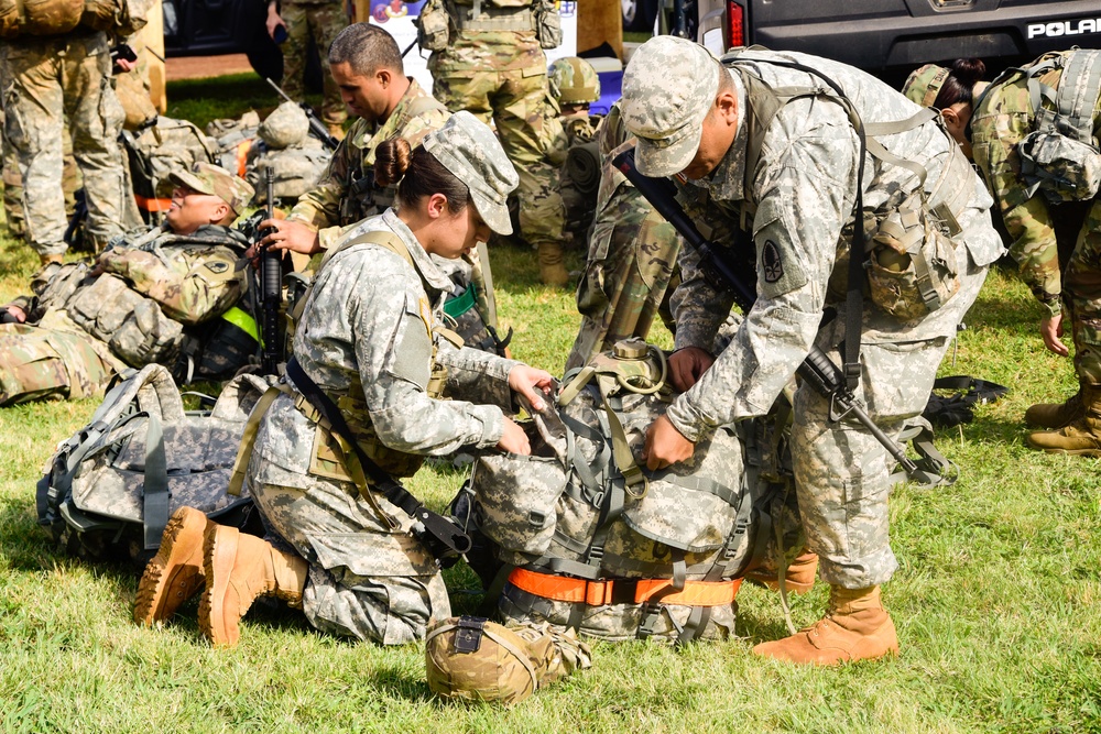 Best Warrior Competition challenges Hawaii Army National Guard Soldiers