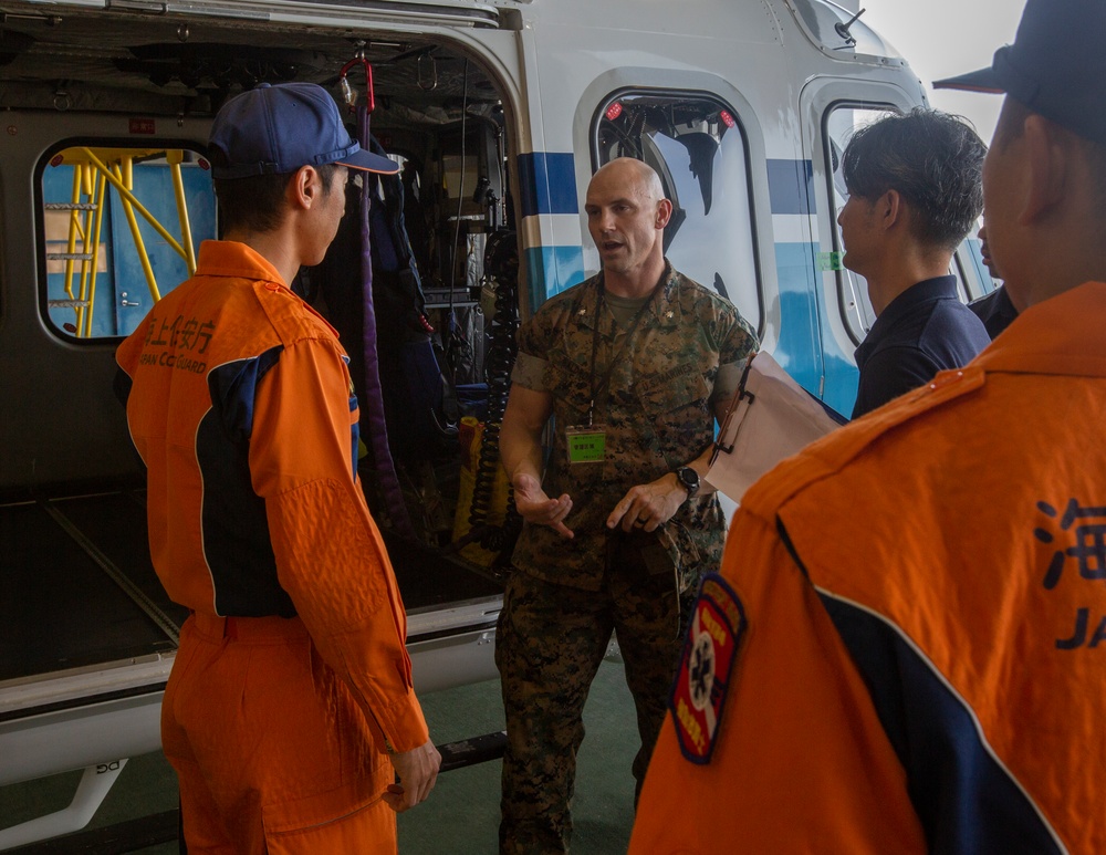 Leaders of MWHS-1 tour Japan Coast Guard