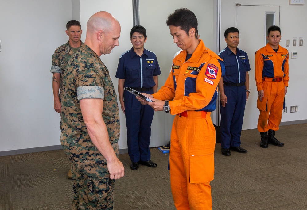 Leaders of MWHS-1 tour Japan Coast Guard