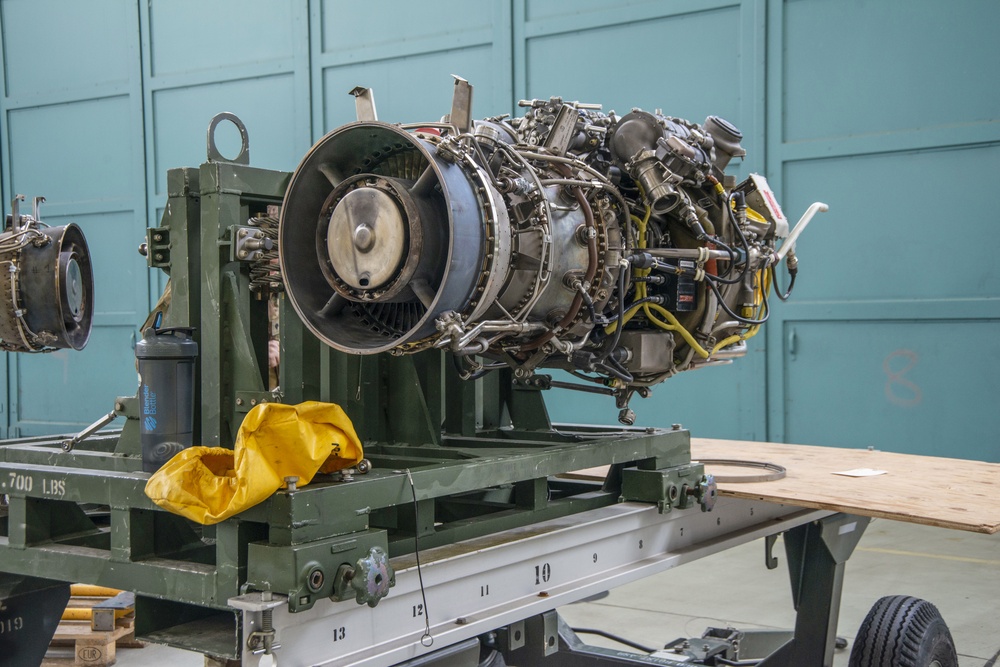 Engine maintenance on the AH-64