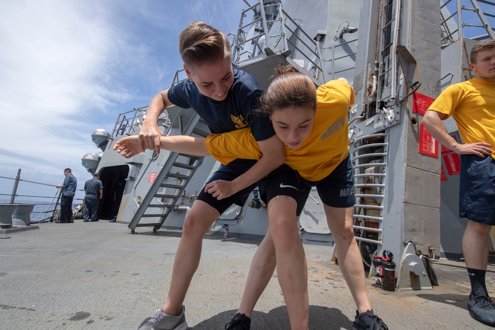 USS MOMSEN Participates in Security Force Training