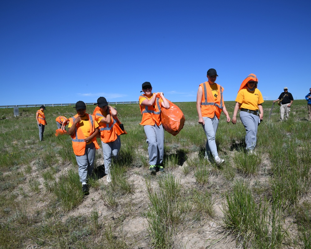 Wyoming teens cowboy up