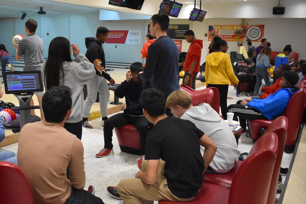 Camp Zama bowls to ‘Strike Out Teen Dating Violence’