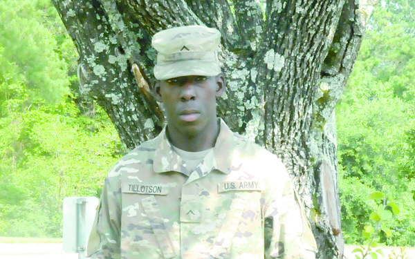 Fort Polk MP saves life of motorcyclist on dark highway