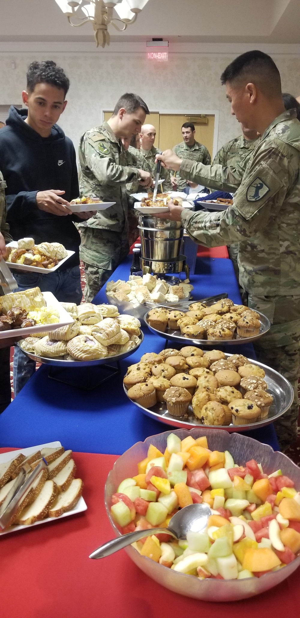 Chaplain for professional athletics gives message of love during NTC’s National Prayer Breakfast