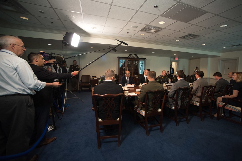 A/SD meets with Uzbekistan MinDef