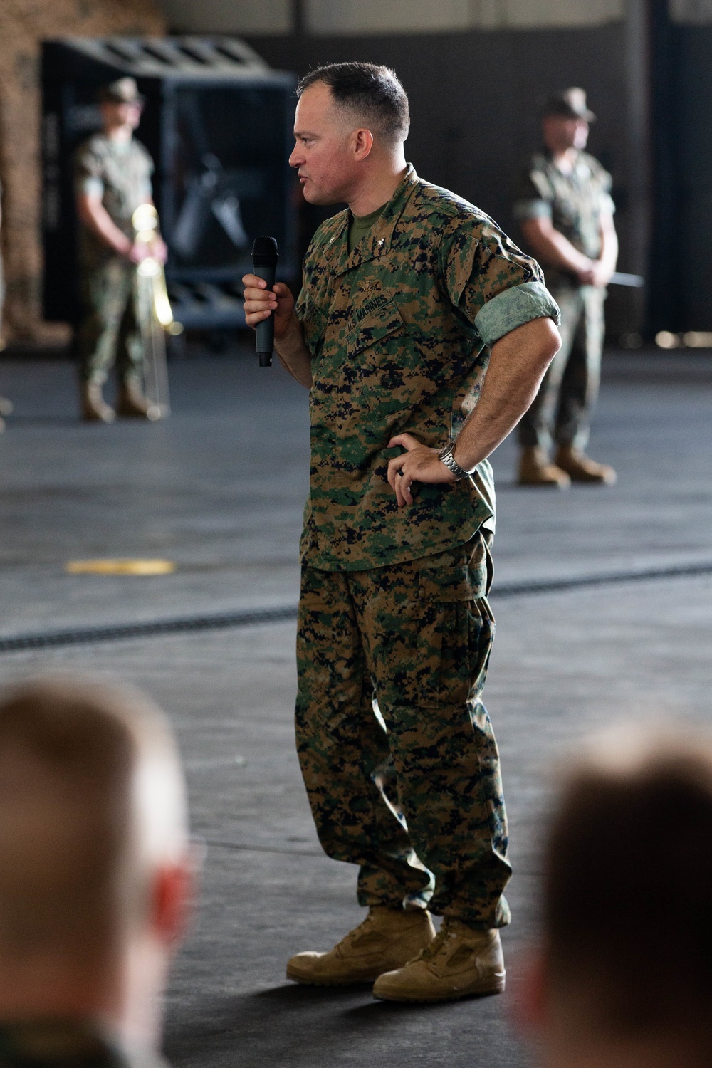 HMH-366 - Change of Command