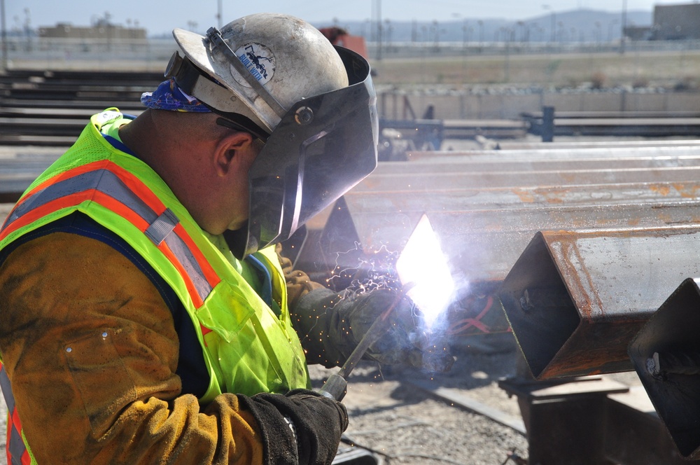 USACE Chief Visits San Diego Border Sector Construction