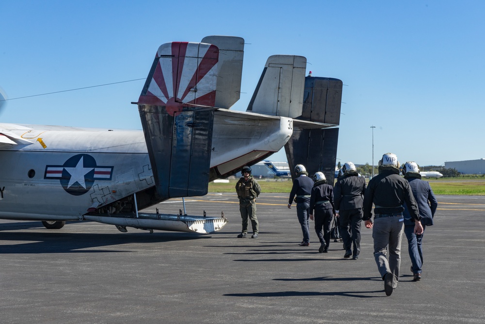 U.S. Ambassador to Australia, Australian Prime Minister visit USS Ronald Reagan