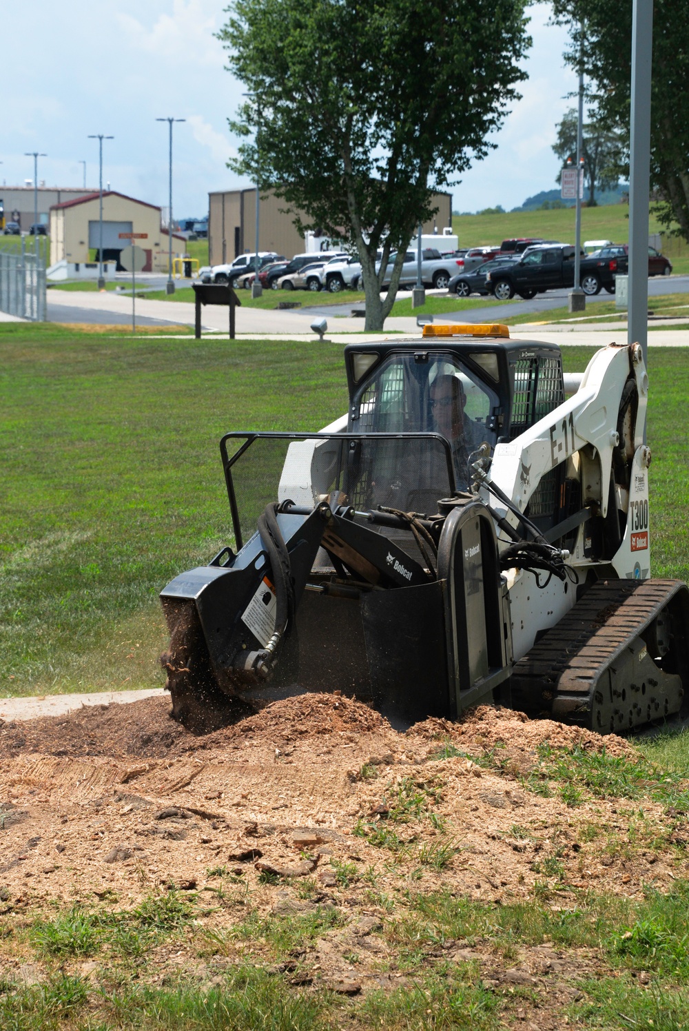 134th CE Airmen help with outside landscape at 134th ARW headquarters