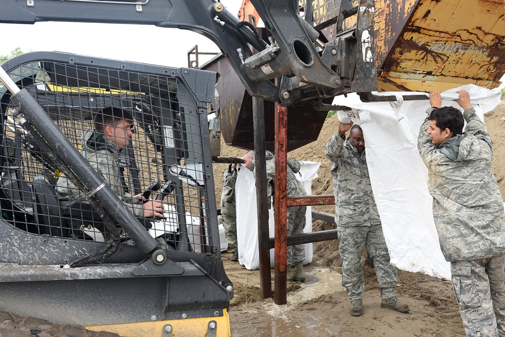 La. National Guard responds to Hurricane Barry