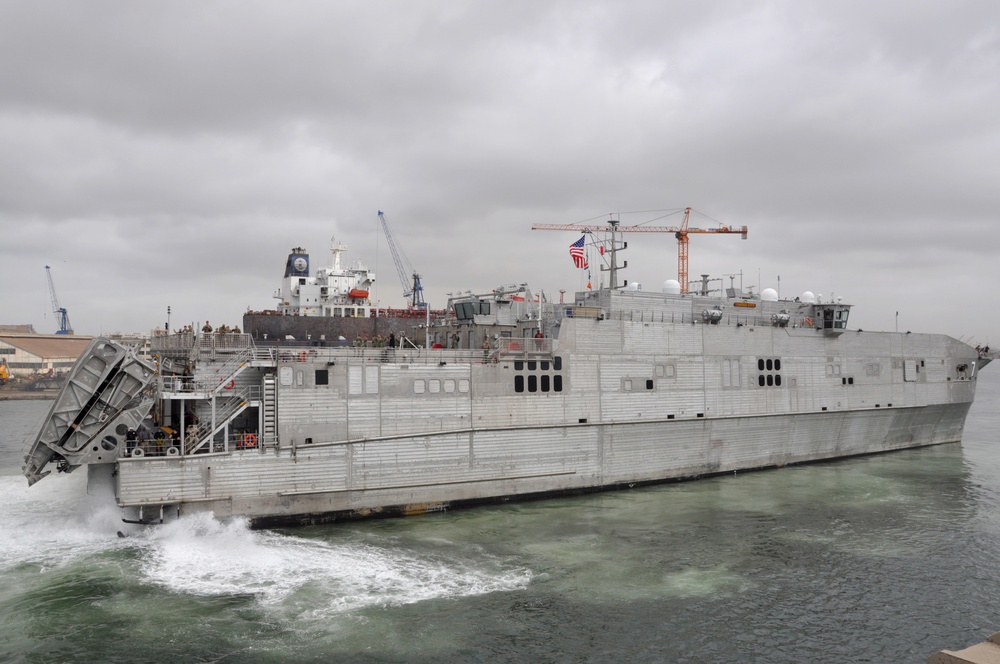 USNS Carson City Visits Senegal