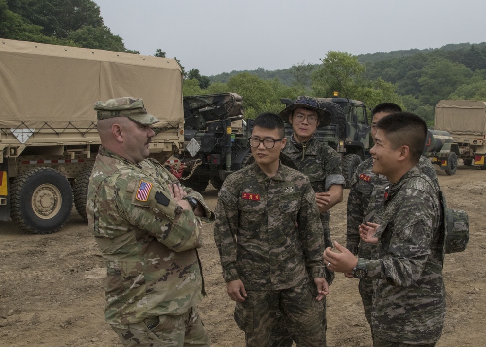 Nebraska Army National Guard meets Korean Marines