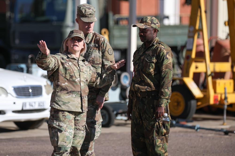 U.S. and Botswana Forces Train Together During Upward Minuteman 2019