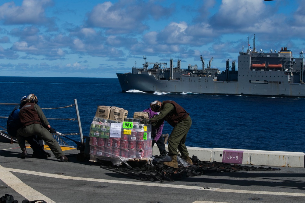 USS Green Bay Resupply at Sea during Talisman Sabre 2019